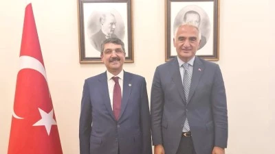 NASIROĞLU’NDAN BAKAN ERSOY’A ZİYARET