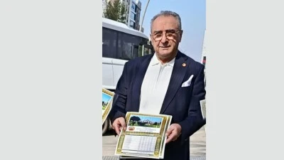 EMEKLİLERDEN MANEVİ ATMOSFERE KATKI