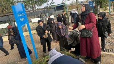 BELEDİYE ÜCRETSİZ FİDAN DAĞITIMINA BAŞLADI