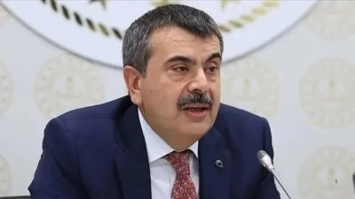 12 YILLIK ZORUNLU EĞİTİM KISALIYOR MU ?