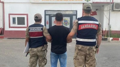 UYUŞTURUCU SUÇUNDAN ARANAN HÜKÜMLÜ YAKALANDI