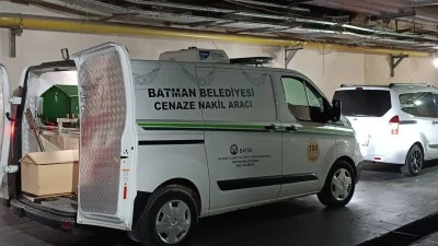 MOTOSİKLET KAZASI: 18 YAŞINDAKİ S&Uuml;R&Uuml;C&Uuml; YAŞAMINI YİTİRDİ