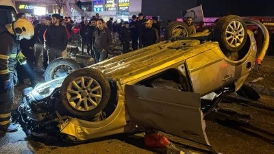 KONTROLDEN &Ccedil;IKAN OTOMOBİL TAKLA ATTI