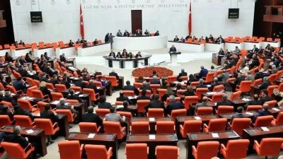 TBMM'DE KABUL EDİLDİ,DOĞUM İZNİ ARTIRILDI
