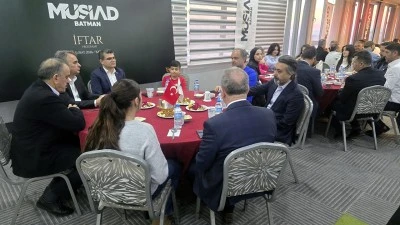 PROTOKOL &Ccedil;OCUKLARLA İFTAR SOFRASINDA