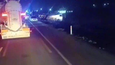 ZİNCİRLEME KAZA: 3 ÖLÜ 7 YARALI 