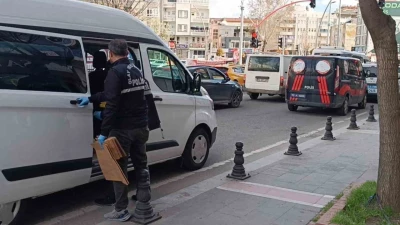 İŞ MERKEZİNDE SİLAHLI KAVGA: 1 &Ouml;L&Uuml;