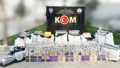 HURDALARIN ARASINDAN KA&Ccedil;AK &Ccedil;IKTI