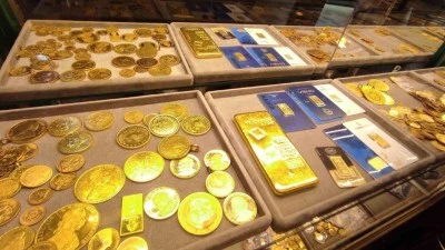 ALTINDA HAFİF SATICILI G&Ouml;R&Uuml;N&Uuml;M S&Uuml;R&Uuml;YOR