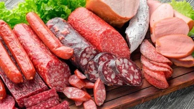 BEYİN FONKSİYONLARINI ZAYIFLATAN YİYECEKLER AÇIKLANDI