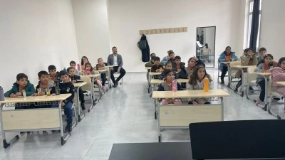 KAMP&Uuml;STE &Ccedil;OCUK SESLERİ: SANATA İLK ADIM