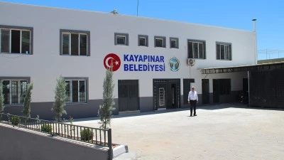 KAYAPINAR BELEDİYESİ'NİN 35 YILLIK HİZMET BİNASI YENİLENDİ