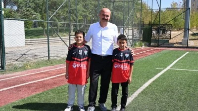 MAHALLE ÇOCUKLARININ TALEBİNE HIZLI MÜDAHALE
