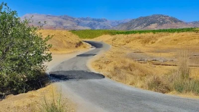 KOZLUK YOLLARI ASFALTLA GÜÇLENDİRİLDİ