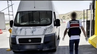 15 KİLO SKUNK ELE GEÇİRİLDİ, 1 KİŞİ TUTUKLANDI