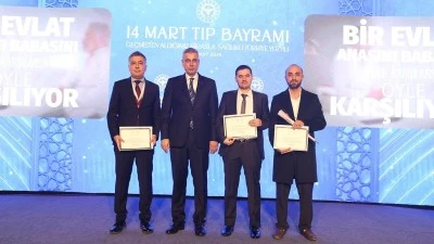 YILIN SAĞLIK &Ccedil;ALAŞANLARINA &Ouml;D&Uuml;L