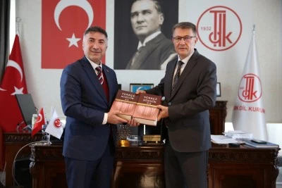 REKT&Ouml;R DEMİR&rsquo;DEN TDK BAŞKANI MERT&rsquo;E ZİYARET