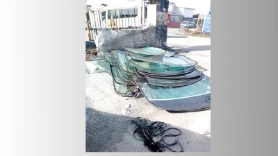 KIRIK CAMLAR KAZALARIN AYNASI