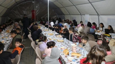 &Ccedil;OCUKLAR İFTAR &Ccedil;ADIRINDA İLK HEYECANI YAŞADI