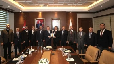 BATMAN’IN SPOR YATIRIMLARI BAKANLIĞA SUNULDU