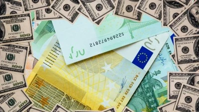 EURO 47 LİRAYI GEÇTİ
