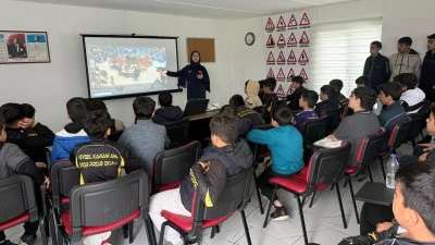 HEDEF BİLİN&Ccedil;Lİ NESİL