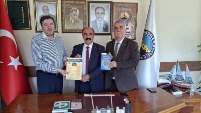 KAHVEHANELERE KİTAP K&Ouml;ŞESİ GELİYOR