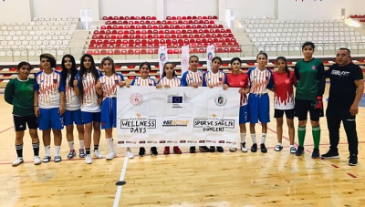 Kızların futsal şenliği!