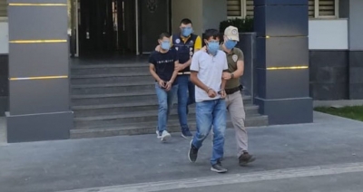 Köpeği öldürüp gömdü