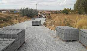 KÖY YOLLARINA KİLİTLİ PARKE TAŞI YAPILACAK