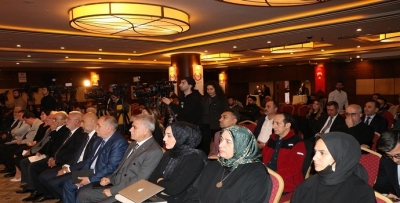 “KÜRTLER NE İSTİYOR?” ÇALIŞTAYI ANKARA’DA BAŞLADI