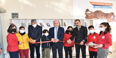 KÜTÜPHANESİZ OKUL KALMADI