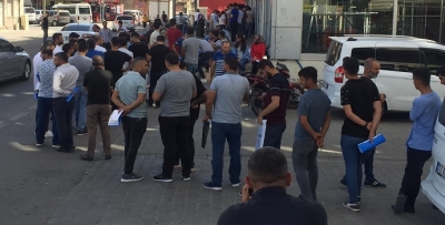 KUYRUK UZADI GİTTİ