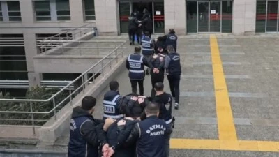 KUYUMCUYA SOYAN 5 Ş&Uuml;PHELİ CEZAEVİNDE