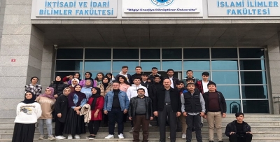 LİSE ÖĞRENCİLERİNDEN ÜNİVERSİTEYE İLGİ