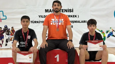 MASA TENİSİNDE ÜÇÜNCÜLÜK GURURU