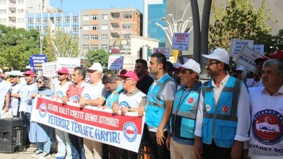 MEMUR-SEN'DEN HÜKÜMETE &quot;YETERSİZ ZAM&quot; PROTESTOSU