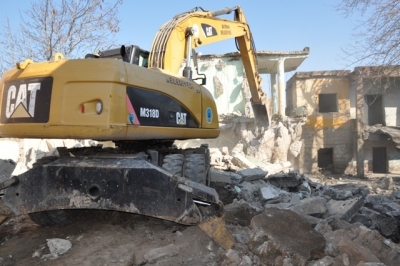 METRUK BİNALAR YIKILDI