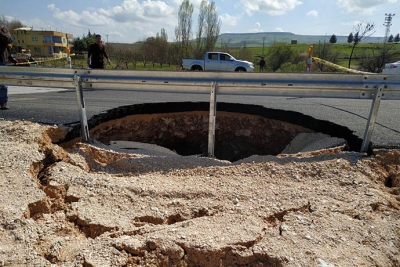 Obruk yine açıldı