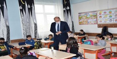 ​Öğrenciler ve öğretmenlerin ‘yüz yüze’ mutluluğu