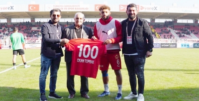 OKAN TOPRAK 100. MAÇINA ÇIKTI!
