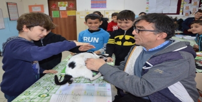OKULDA UYGULAMALI HAYVAN SEVGİSİ