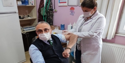 ÖNCE AŞI OLDU, SONRA ÇAĞRI YAPTI