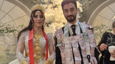 ORUN VE AKG&Uuml;N AİLELERİNİN MUTLU G&Uuml;N&Uuml;