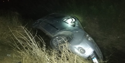 OTOMOBİL MISIR TARLASINA UÇTU