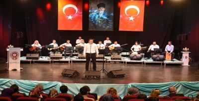 POLİS KOROSUNDAN KONSER