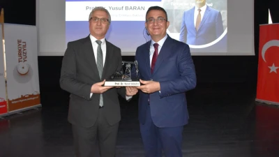 PROF. DR. YUSUF BARAN&rsquo;DAN BİLİM SUNUMU