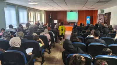 PROF. DURSUN’DAN VELİLERE KONFERANS