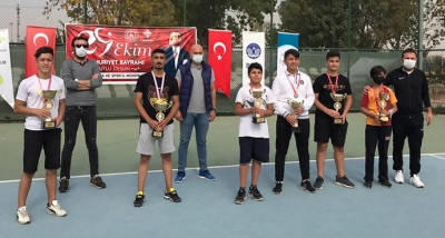RAKETLER KONUŞTU
