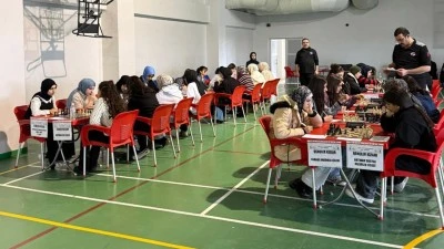 SATRAN&Ccedil;TA HEYECAN DOLU M&Uuml;CADELE